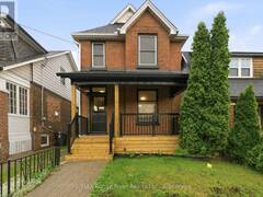 7 HEYWORTH CRESCENT Toronto Ontario, M4E 1T6
