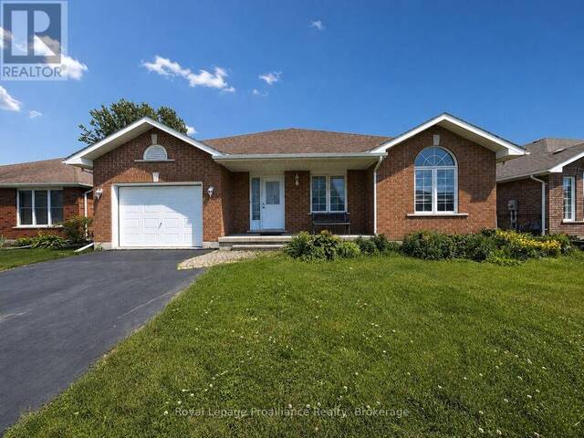 17 SUMAC TERRACE Belleville Ontario, K8N 5X4 - 3 Bedrooms Home For Sale