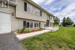 23 BAYVIEW DRIVE | Greater Napanee Ontario | Slide Image Four