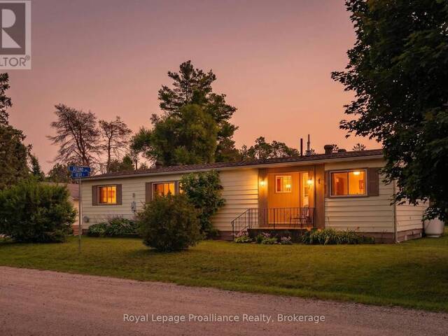 1064 EIGHTH LANE Minden Hills Ontario, K0M 2K0 - 2 Bedrooms Home For Sale