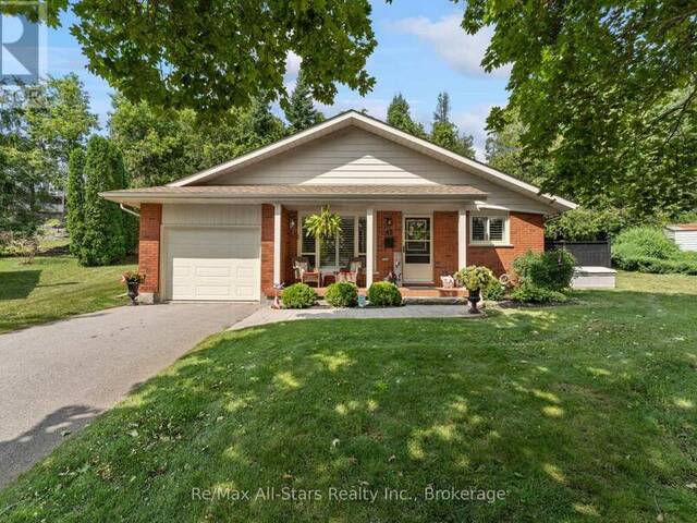 45 JANLISDA DRIVE Fenelon Falls Ontario, K0M 1N0 - 3 Bedrooms Home For Sale