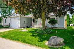 11 ALGONQUIN TRAIL | Clarington Ontario | Slide Image Two