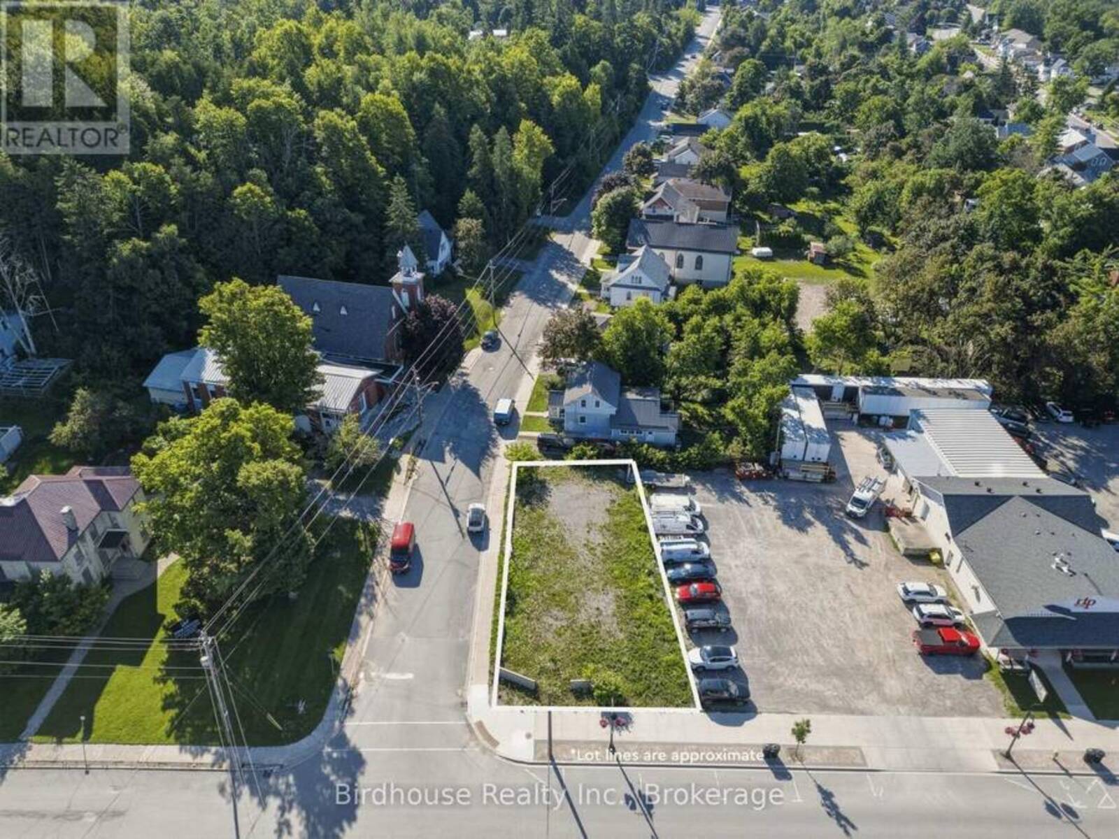 58 COLBORNE STREET, Fenelon Falls, Ontario K0M 1N0