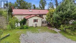 88 A PRICE ROAD | Tweed Ontario | Slide Image Two