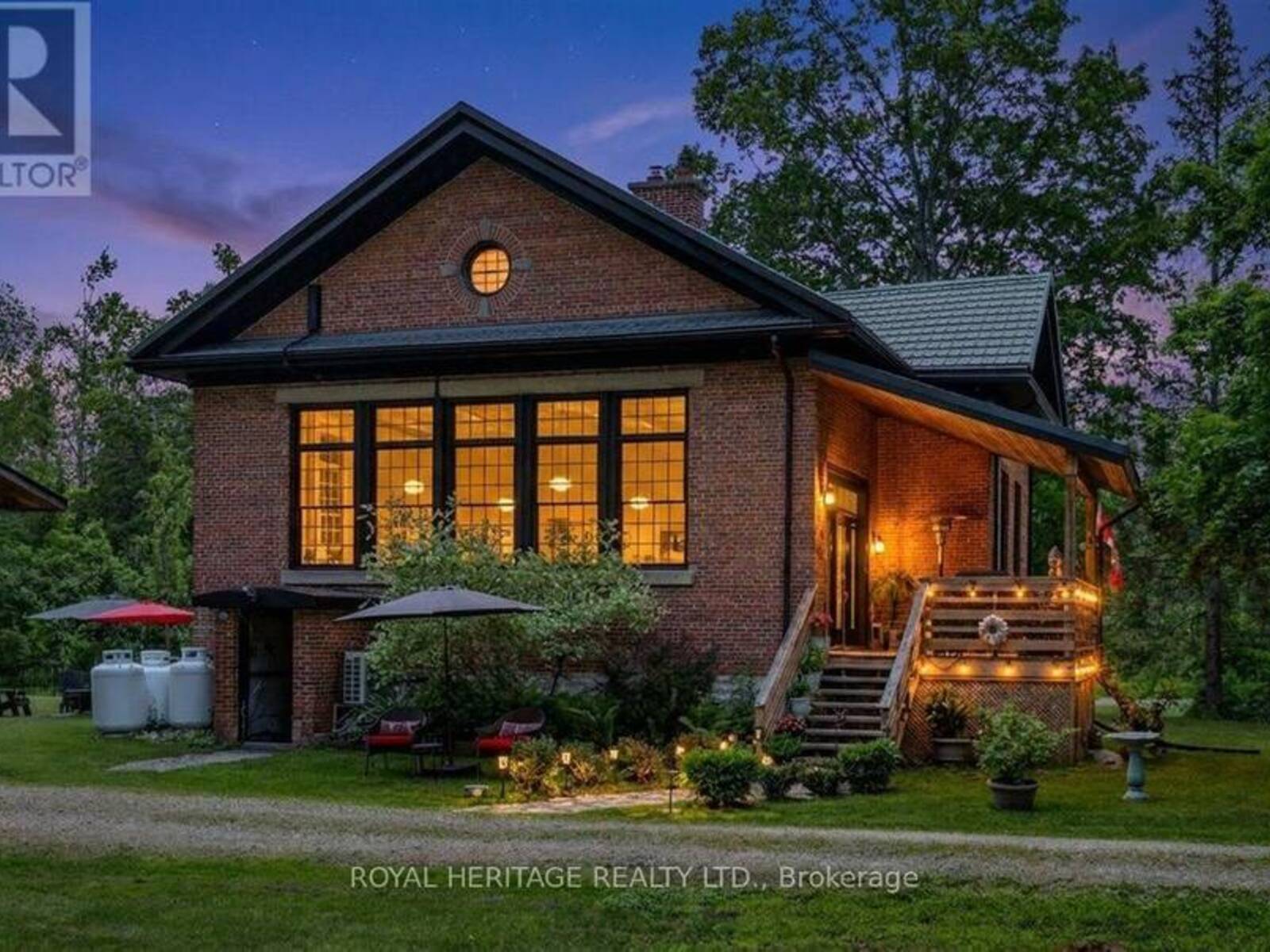 210 COSH'S ROAD, Bobcaygeon, Ontario K0M 1A0