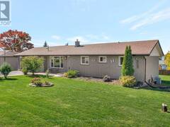9 BUCKHORN ROAD Lindsay Ontario, K9V 4R6