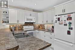 7 - 35 GREEN ARBOUR WAY | Lindsay Ontario | Slide Image Thirteen