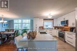 25 LAKELAND AVENUE | North Kawartha Ontario | Slide Image Thirteen