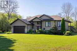 1687 LAKESIDE DRIVE | Prince Edward Ontario | Slide Image Three