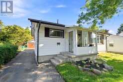 7 ADMIRAL ROAD | Ajax Ontario | Slide Image Four