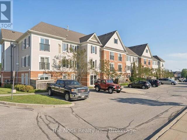 301 - 106 ASPEN SPRINGS DRIVE Clarington Ontario, L1C 5N6 - 2 Bedrooms Condo For Sale