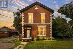 25 MILL STREET | Lindsay Ontario | Slide Image One