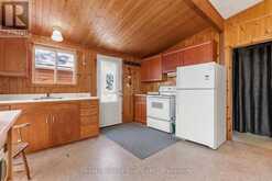 9 GOLD STREET | Fenelon Falls Ontario | Slide Image Fourteen