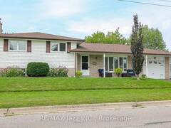 330 NIPIGON STREET Oshawa Ontario, L1J 4N9