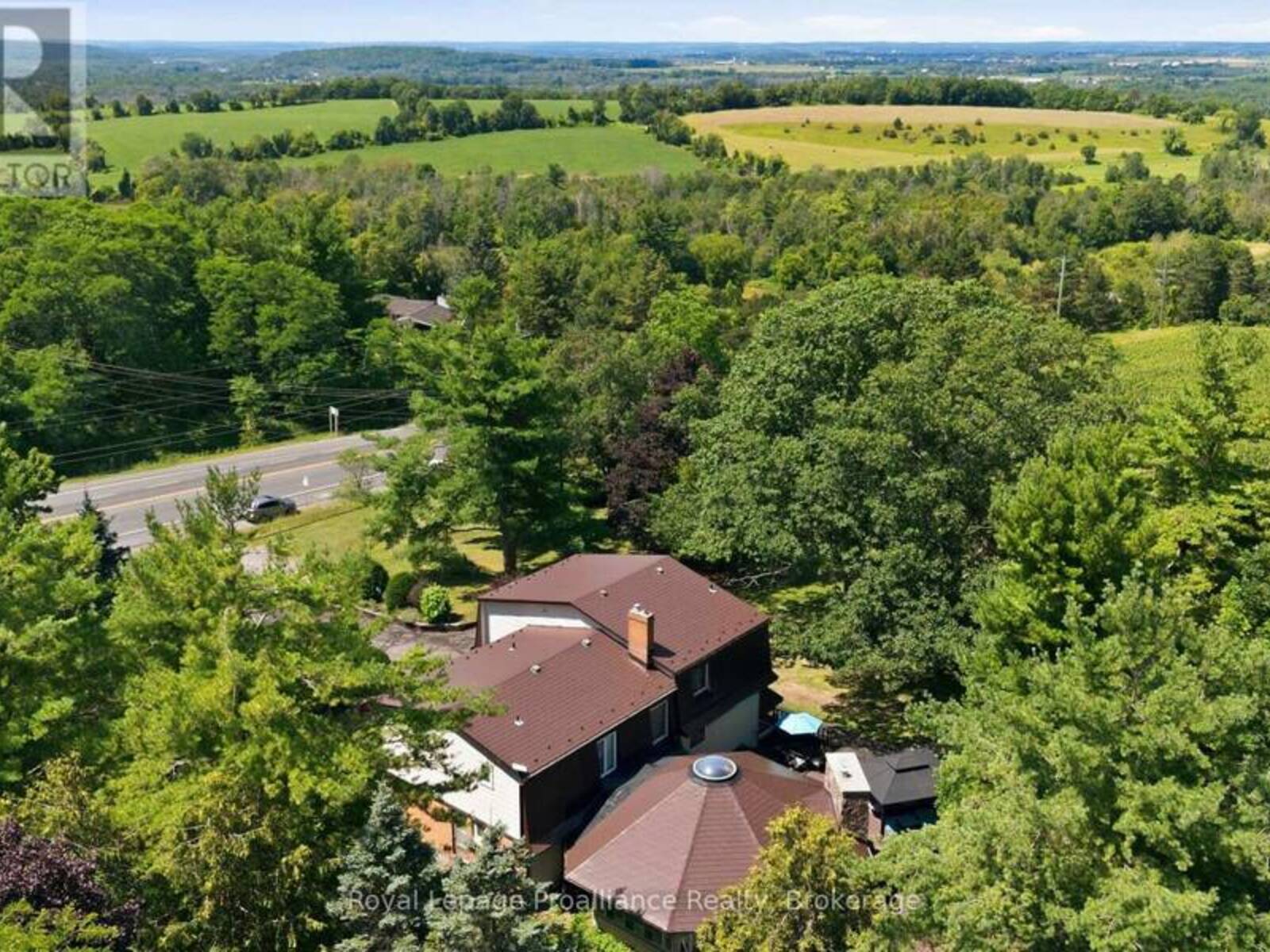 1698 FOXBORO-STIRLING ROAD, Quinte West, Ontario K0K 3E0