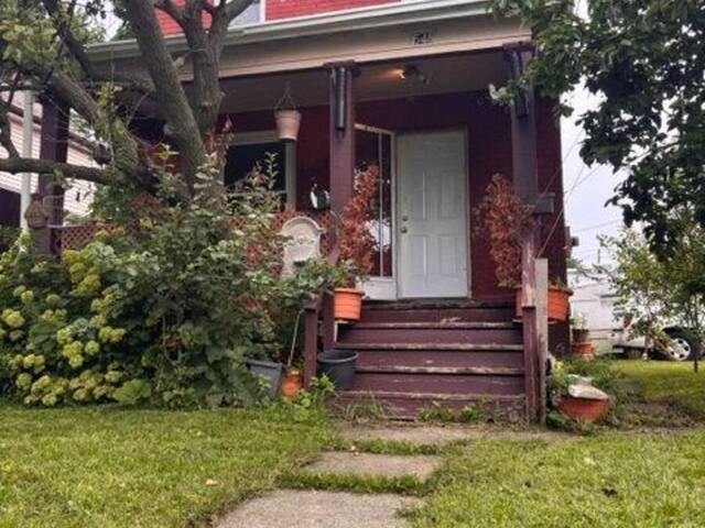 548 FRONT STREET Oshawa Ontario, L1H 4V3 - 2 Bedrooms Home For Sale