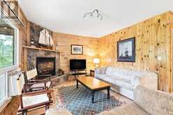 9 CROOKED COURT | Fenelon Falls Ontario | Slide Image Nine