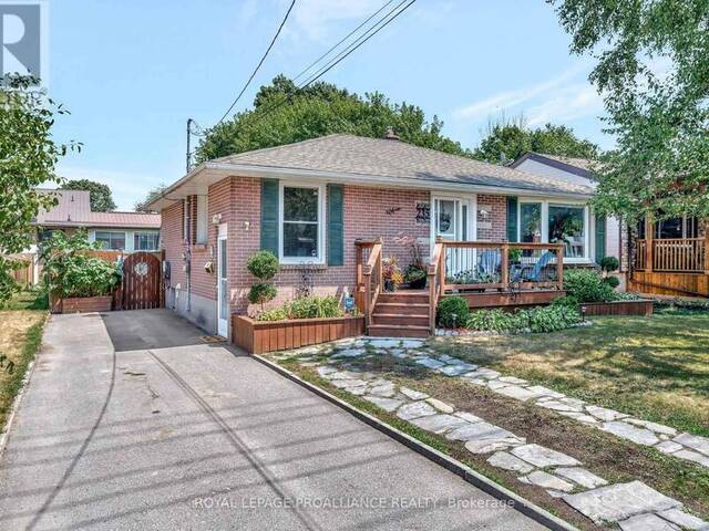 235 FARLEY AVENUE Belleville Ontario, K8N 4L7 - 3 Bedrooms Home For Sale
