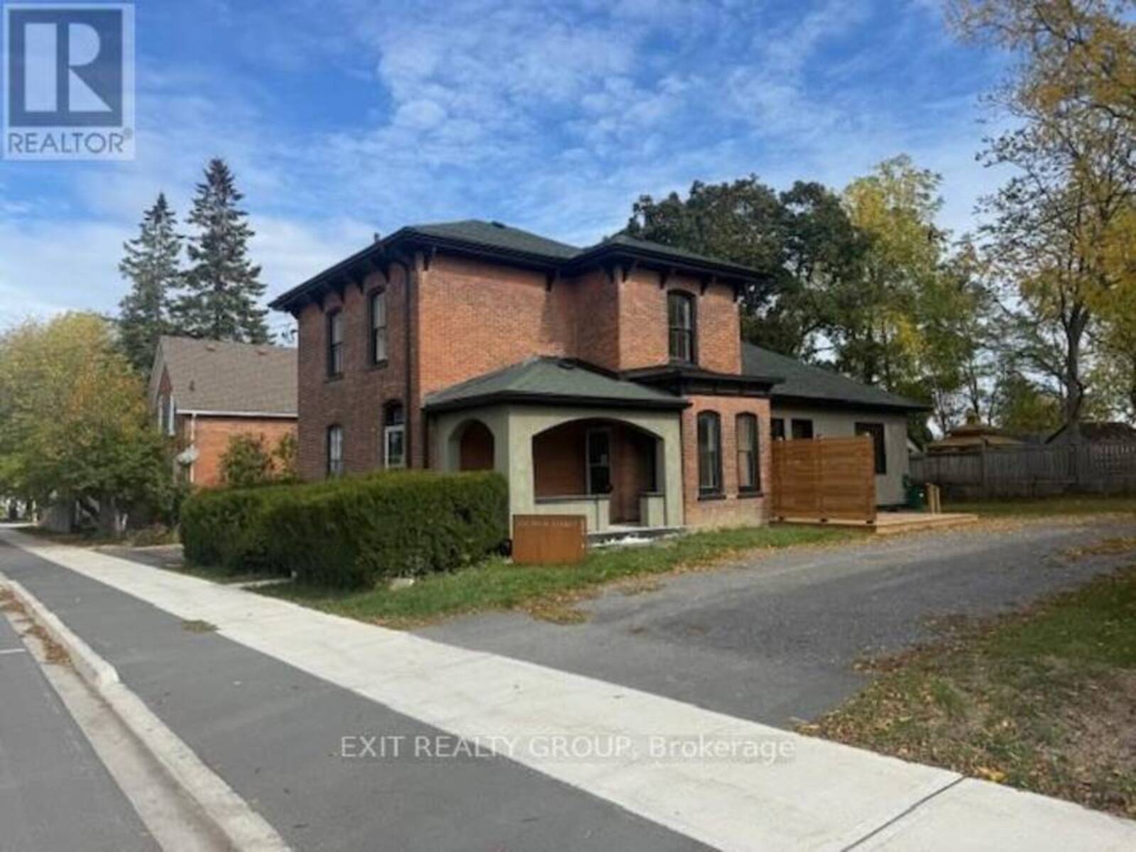 368 PICTON MAIN STREET, Prince Edward, Ontario K0K 2T0