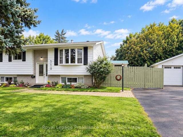 115 NICHOLAS STREET Quinte West Ontario, K8V 6E8 - 4 Bedrooms Waterfront Home For sale