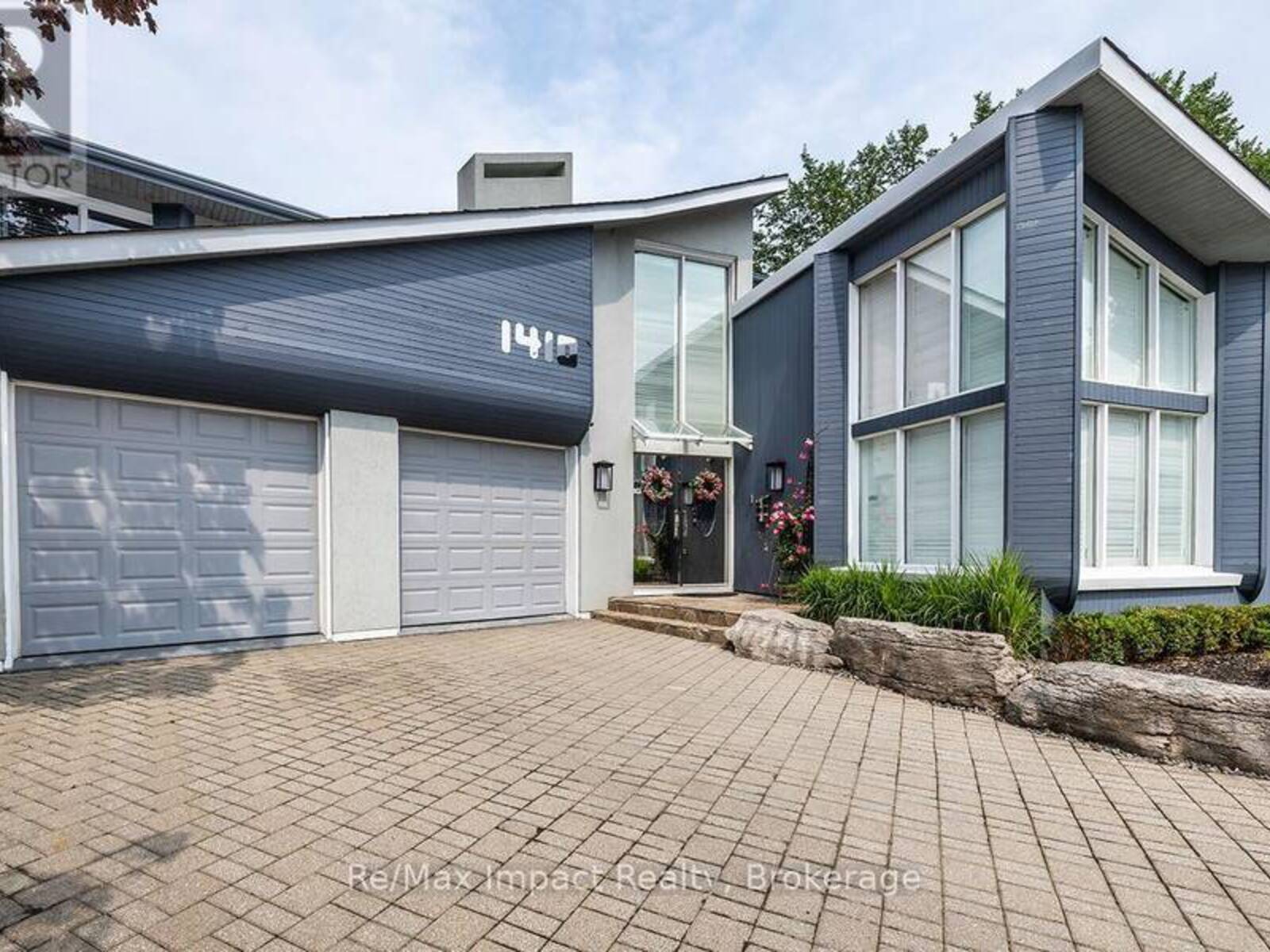 1410 MANITOU DRIVE, Oshawa, Ontario L1G 7P7