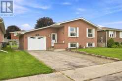 43 WILSON AVENUE | Lindsay Ontario | Slide Image Three