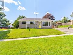 1546 LAKEMOUNT STREET Oshawa Ontario, L1J 3Y2
