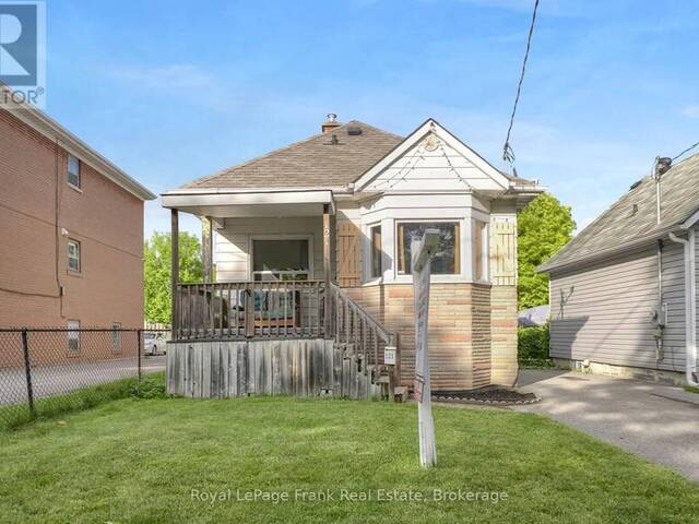 121 CROMWELL AVENUE Oshawa Ontario, L1J 4T5 - 3 Bedrooms Home For Sale