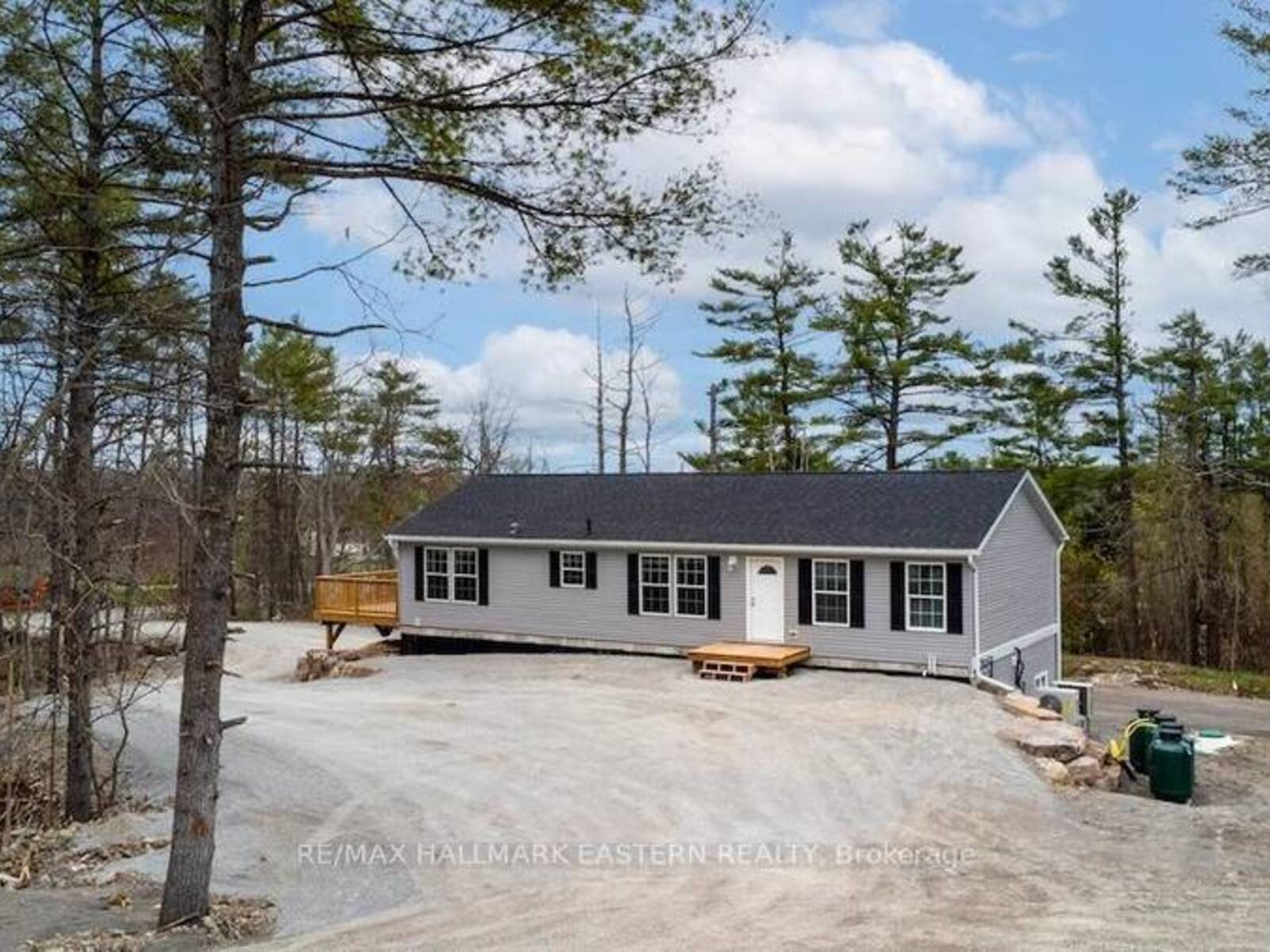 1864 LAKEHURST ROAD, North Kawartha, Ontario K0L 1J0