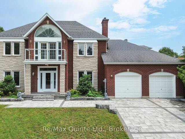 17 APPLEWOOD COURT Quinte West Ontario, K8V 6J3 - 7 Bedrooms Home For Sale