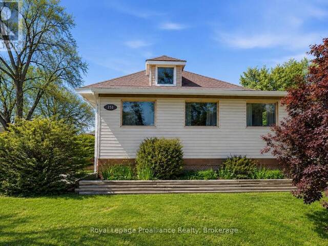 252 SIDNEY STREET Quinte West Ontario, K8V 2T4 - 3 Bedrooms Home For Sale