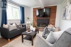 9 RIVERSIDE DRIVE | Lindsay Ontario | Slide Image Seven