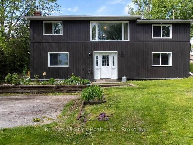 9 RIVERSIDE DRIVE Lindsay Ontario, K9V 0H6 - 4 Bedrooms Home For Sale