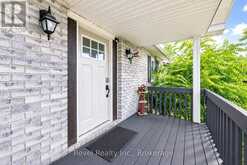 40 GREENWOOD CRESCENT | Kawartha Lakes Ontario | Slide Image Five