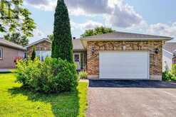 9 JANE'S COURT | Alnwick-Haldimand Ontario | Slide Image Two