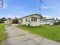 18 CEDAR STREET Greater Napanee Ontario, K7R 3L1
