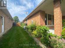 60 OAK RIDGE BOULEVARD | Belleville Ontario | Slide Image Three
