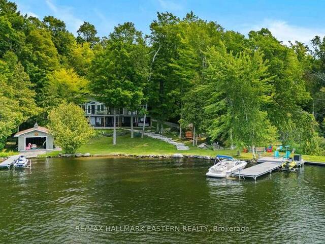 28 MAPLEWOOD COURT Selwyn Ontario, K9J 6X2 - 5 Bedrooms Waterfront Home For sale