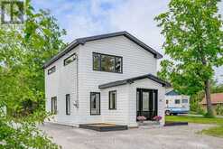 64 HEAD STREET | Bobcaygeon Ontario | Slide Image Four