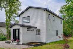 64 HEAD STREET | Bobcaygeon Ontario | Slide Image Five
