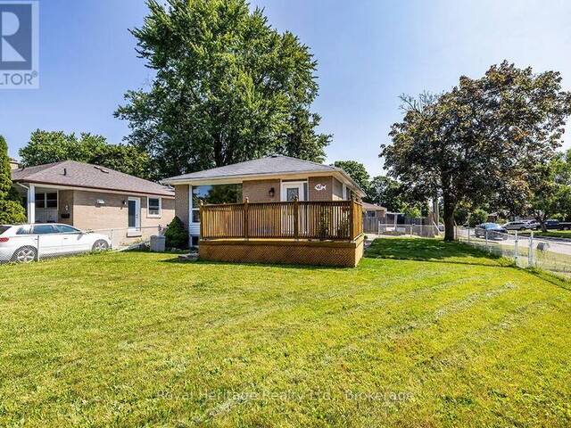 42 THORNCROFT CRESCENT Ajax Ontario, L1S 2S2 - 3 Bedrooms Home For Sale