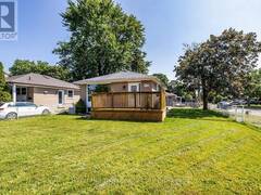 42 THORNCROFT CRESCENT Ajax Ontario, L1S 2S2