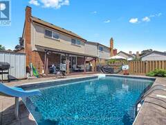 641 MERLIN COURT Oshawa Ontario, L1K 1M3