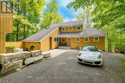 347 PRINYERS COVE CRESCENT | Prince Edward Ontario | Slide Image Five