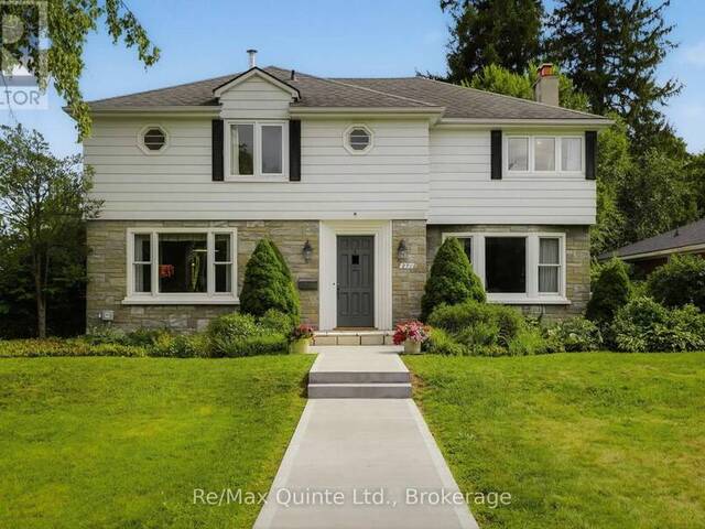 271 BRIDGE STREET EAST Belleville Ontario, K8N 1P4 - 4 Bedrooms Home For Sale
