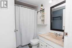 24 CIRCLE DRIVE | Lindsay Ontario | Slide Image Seventeen