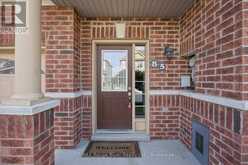85 LANDER CRESCENT | Clarington Ontario | Slide Image Three