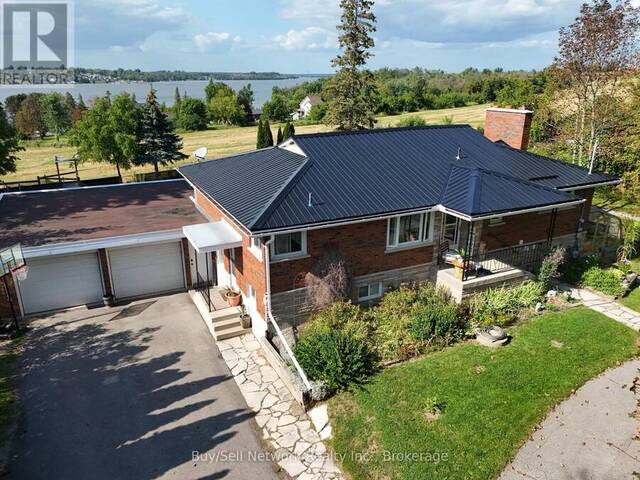 946 8TH LINE Selwyn Ontario, K0L 1H0 - 4 Bedrooms Home For Sale