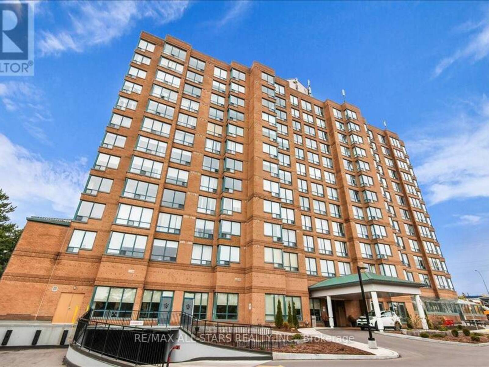 1002 - 711 ROSSLAND ROAD E, Whitby, Ontario L1N 8Z1