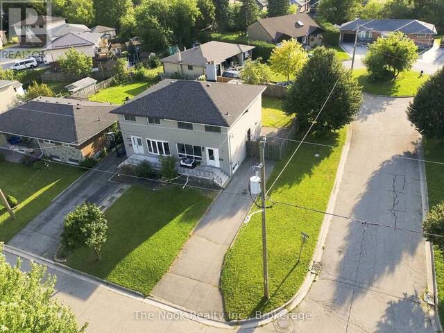 98 DURHAM STREET Oshawa Ontario, L1J 5P8 - 4 Bedrooms Home For Sale